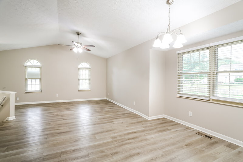 2,675/Mo, 3726 Mountshannon Columbus, OH 43221 Dining Room View 2