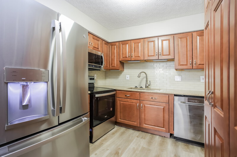 2,650/Mo, 3726 Mountshannon Columbus, OH 43221 Misc View 6