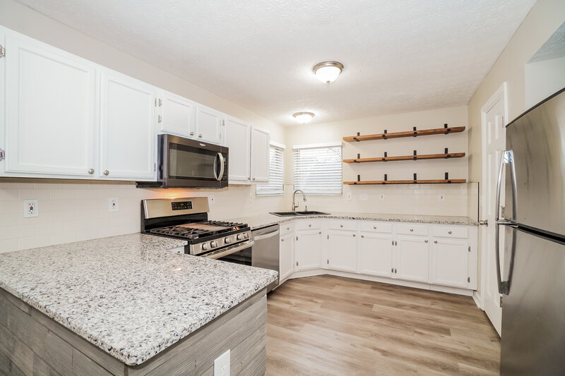 2,235/Mo, 200 Tar Heel Dr Delaware, OH 43015 Kitchen View