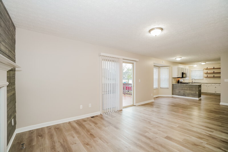 2,235/Mo, 200 Tar Heel Dr Delaware, OH 43015 Family Room View 2