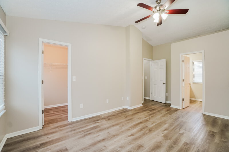 2,235/Mo, 200 Tar Heel Dr Delaware, OH 43015 Main Bedroom View 2