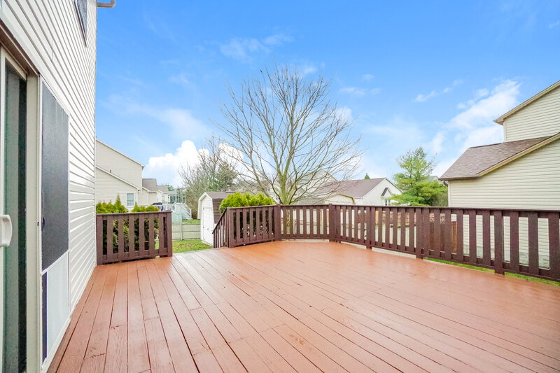 2,235/Mo, 200 Tar Heel Dr Delaware, OH 43015 Deck View