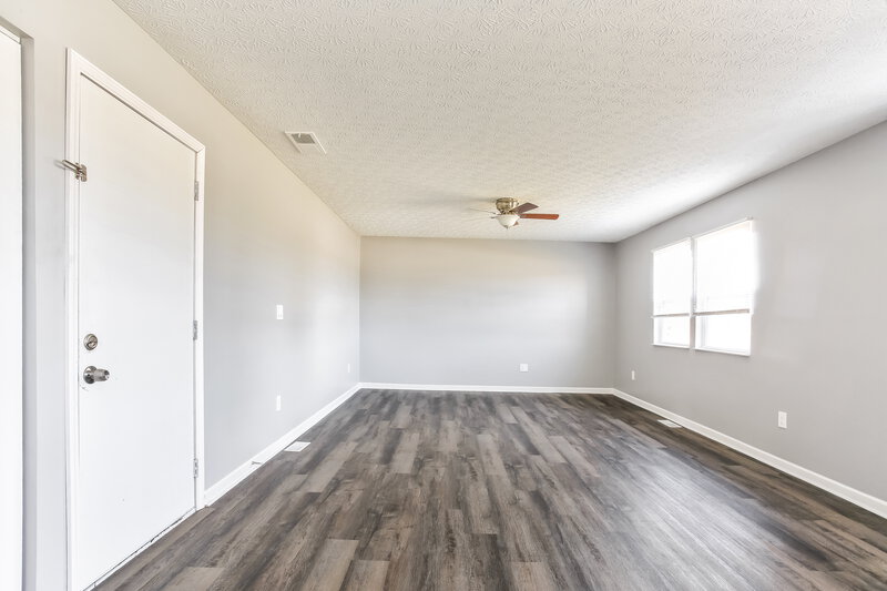 2,445/Mo, 3226 Herr Dr Groveport, OH 43125 Living Room View