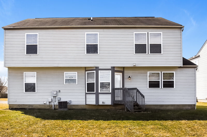 2,445/Mo, 3226 Herr Dr Groveport, OH 43125 Rear View