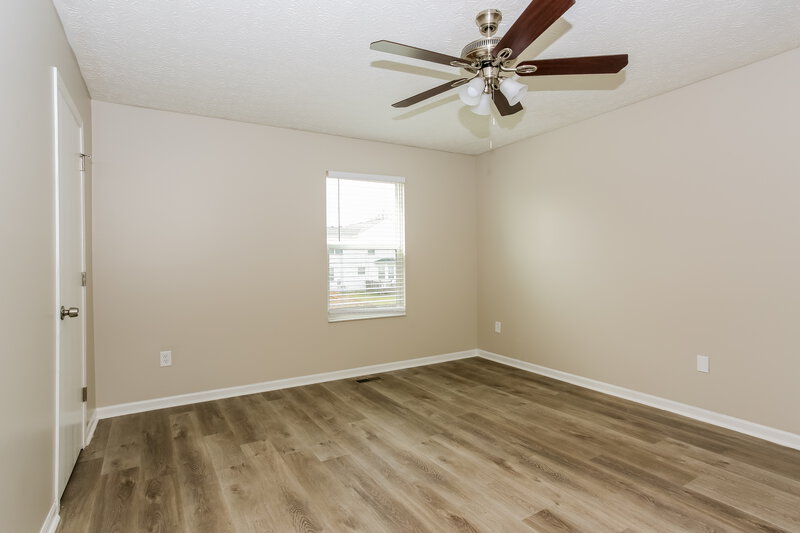 1,825/Mo, 3191 Rogstad Bnd Canal Winchester, OH 43110 Main Bedroom View