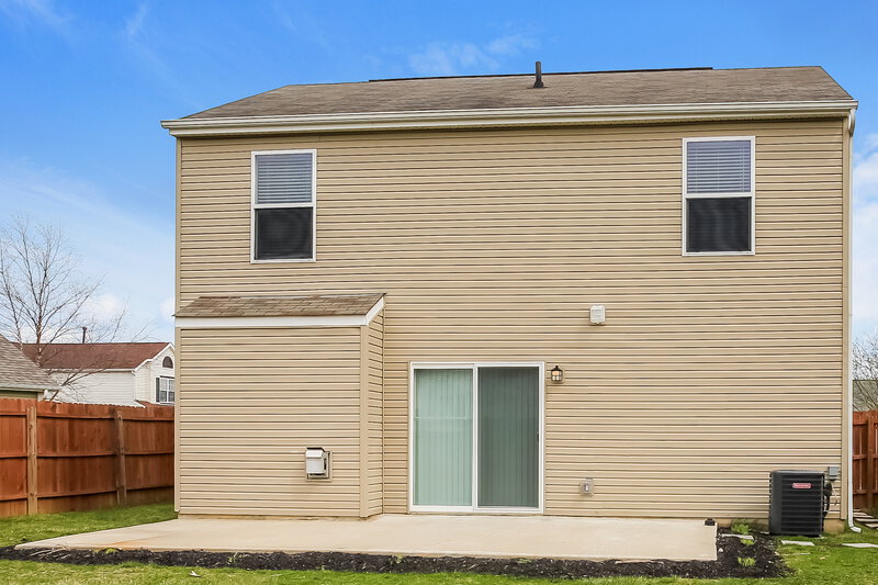 1,825/Mo, 3191 Rogstad Bnd Canal Winchester, OH 43110 Rear View