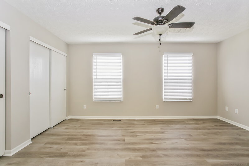 1,890/Mo, 4197 Nipigon Dr Columbus, OH 43207 Main Bedroom View