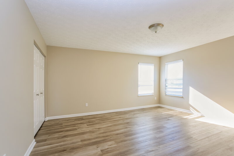 2,220/Mo, 5360 Folsom Dr Groveport, OH 43125 Living Room View