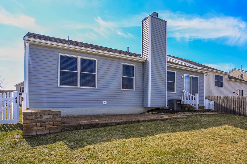 2,325/Mo, 5924 Westbank Dr Galloway, OH 43119 Rear View