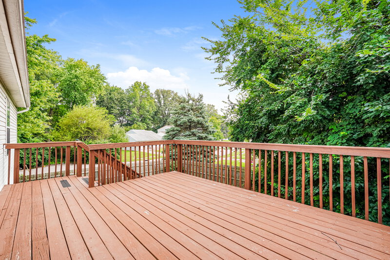 2,285/Mo, 1324 Winesap Dr Columbus, OH 43204 Deck View