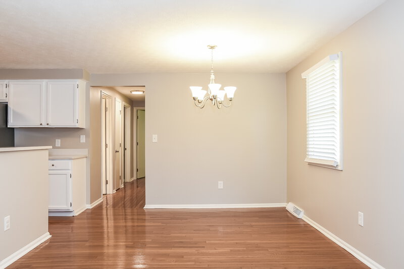 2,320/Mo, 1204 Daylight Dr Reynoldsburg, OH 43068 Dining Room View