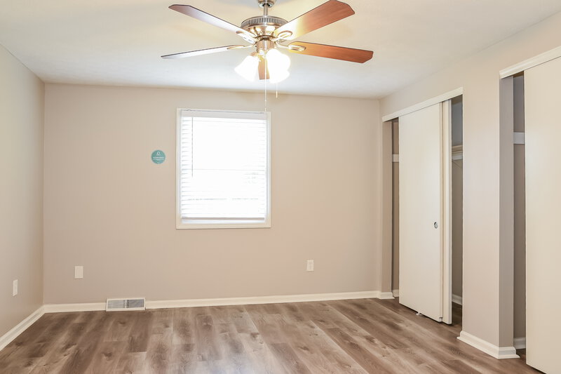 2,320/Mo, 1204 Daylight Dr Reynoldsburg, OH 43068 Main Bedroom View