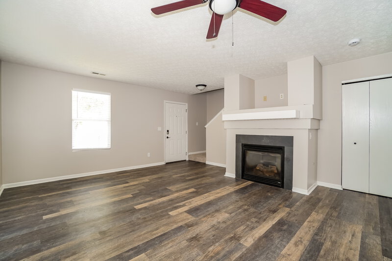 2,100/Mo, 7495 Canal Highlands Blvd Canal Winchester, OH 43110 Living Room View 2