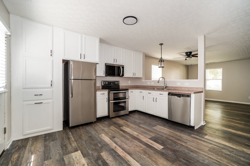 2,100/Mo, 7495 Canal Highlands Blvd Canal Winchester, OH 43110 Kitchen View