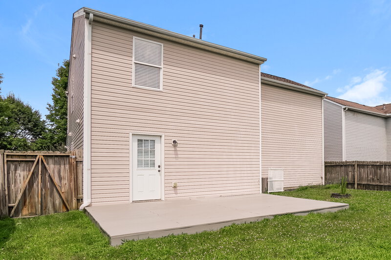 2,100/Mo, 7495 Canal Highlands Blvd Canal Winchester, OH 43110 Rear View