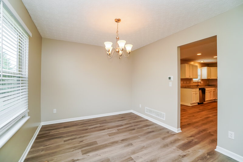 2,230/Mo, 7614 Blacklick Ridge Blvd Blacklick, OH 43004 Dining Room View
