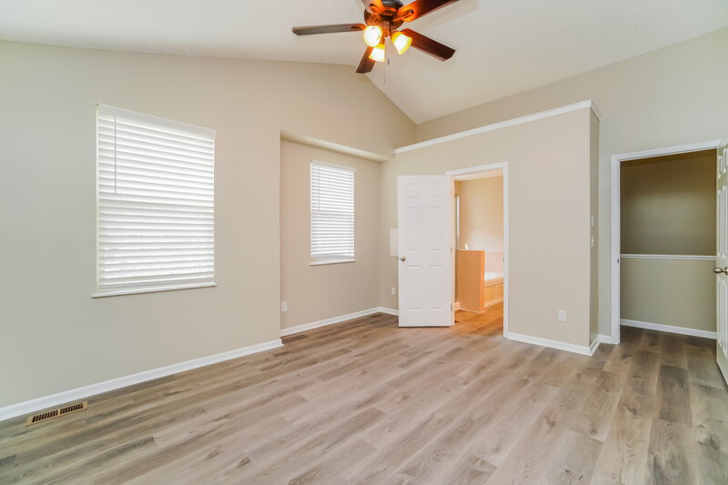 2,230/Mo, 7614 Blacklick Ridge Blvd Blacklick, OH 43004 Main Bedroom View 2