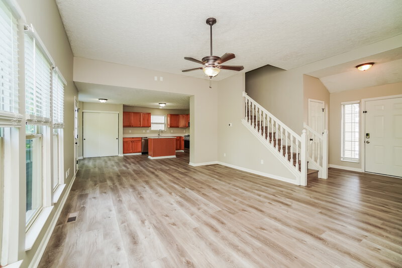 1,995/Mo, 3102 Jetstream Dr Columbus, OH 43231 Living Room View