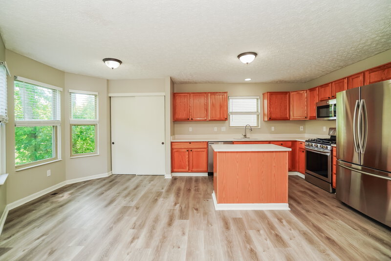 1,995/Mo, 3102 Jetstream Dr Columbus, OH 43231 Kitchen View