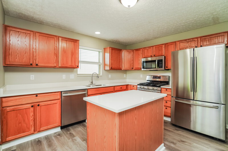 1,995/Mo, 3102 Jetstream Dr Columbus, OH 43231 Kitchen View 3