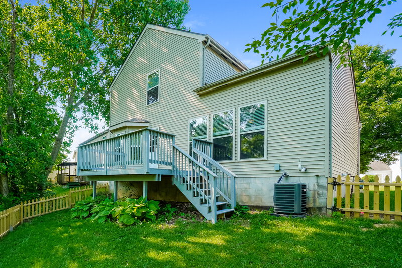 1,995/Mo, 3102 Jetstream Dr Columbus, OH 43231 Rear View