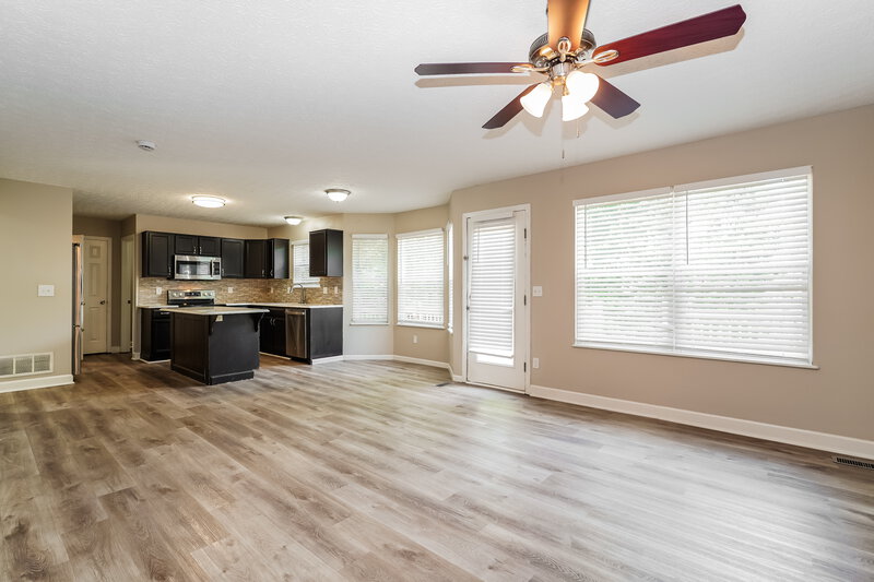 2,650/Mo, 7828 Brianna Dr Blacklick, OH 43004 Family Room View