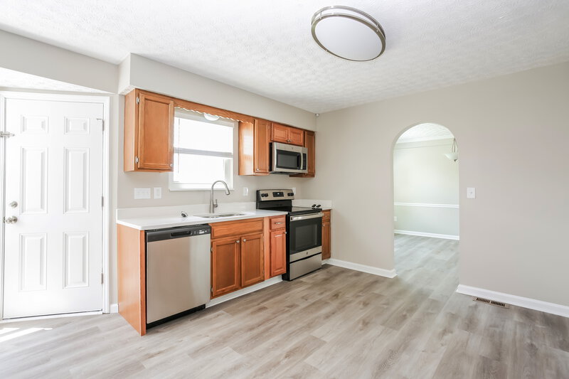 2,715/Mo, 3873 Carlotta St Grove City, OH 43123 Kitchen View 2
