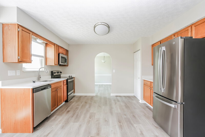2,715/Mo, 3873 Carlotta St Grove City, OH 43123 Kitchen View 3