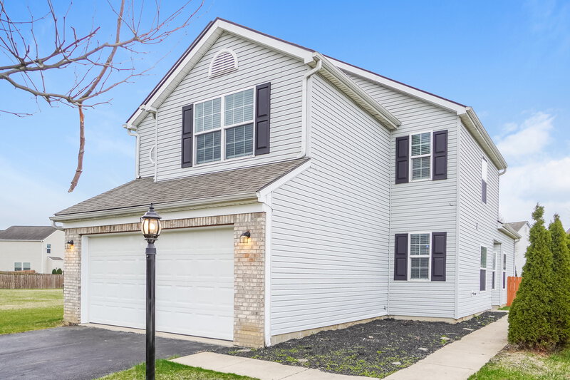 2,355/Mo, 1272 Poplar Creek Ct Blacklick, OH 43004 Front View