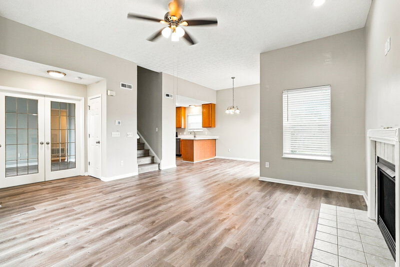 2,275/Mo, 1272 Poplar Creek Ct Blacklick, OH 43004 Living Room View 2
