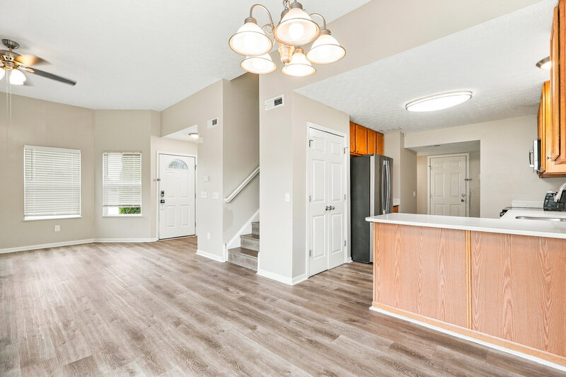 2,275/Mo, 1272 Poplar Creek Ct Blacklick, OH 43004 Breakfast Nook View