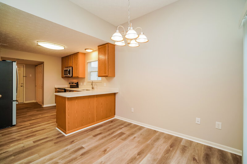 2,355/Mo, 1272 Poplar Creek Ct Blacklick, OH 43004 Dining Room View