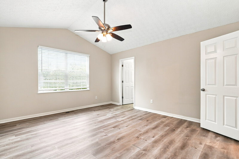 2,275/Mo, 1272 Poplar Creek Ct Blacklick, OH 43004 Primary Bedroom View 2