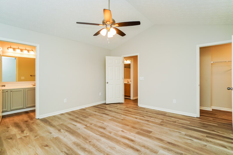 2,355/Mo, 1272 Poplar Creek Ct Blacklick, OH 43004 Main Bedroom View