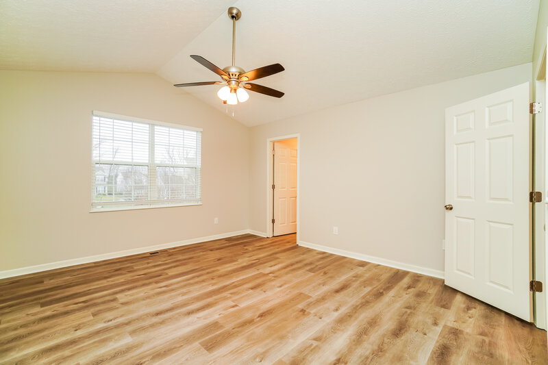 2,355/Mo, 1272 Poplar Creek Ct Blacklick, OH 43004 Main Bedroom View 2
