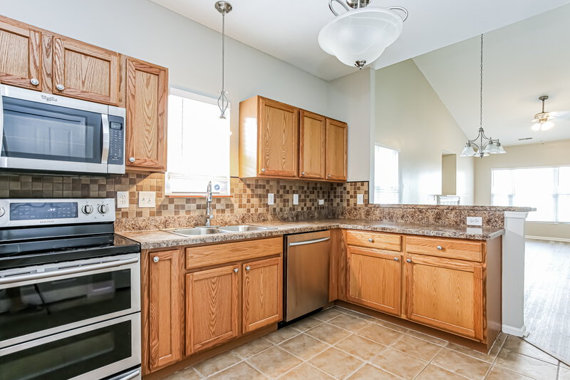 2,015/Mo, 6117 Bristol Ridge Dr Canal Winchester, OH 43110 Misc View 6