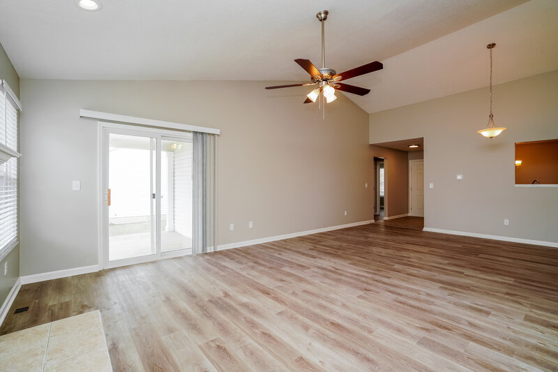 1,975/Mo, 227 Harvard Loop Delaware, OH 43015 Living Room View