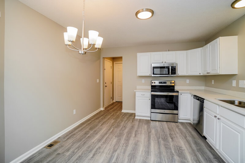 1,975/Mo, 227 Harvard Loop Delaware, OH 43015 Kitchen View