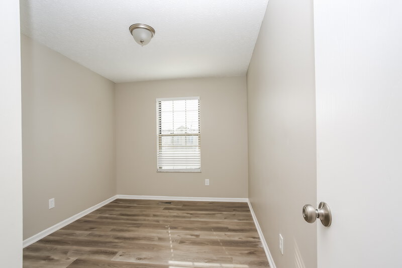 1,990/Mo, 1406 Wild Oats Dr Columbus, OH 43204 Bedroom View 2