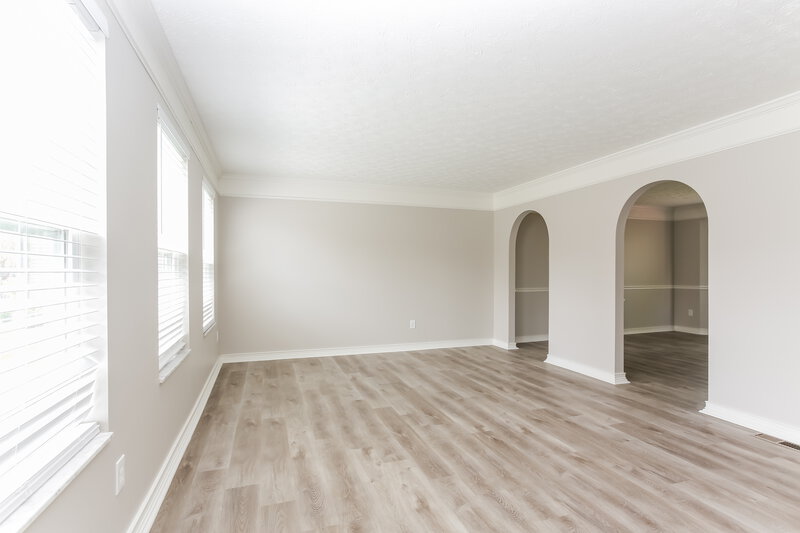 2,200/Mo, 4842 Bixby Ridge Dr E Groveport, OH 43125 Family Room View 2
