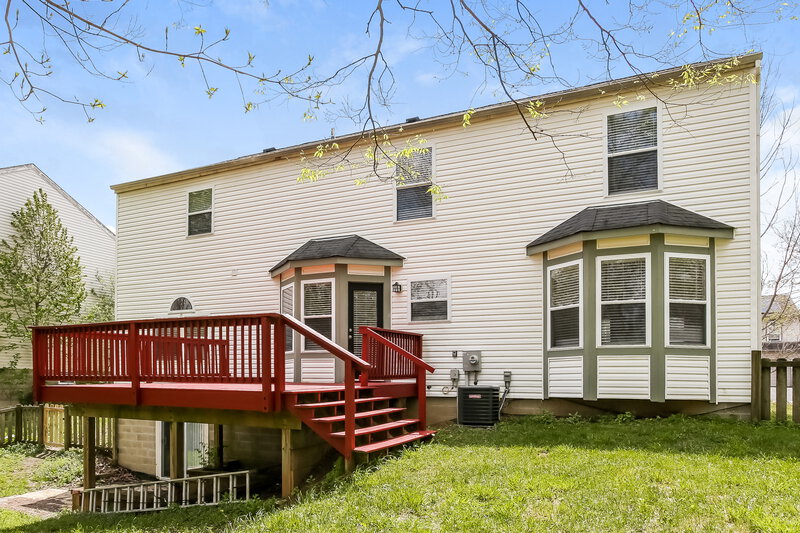 2,200/Mo, 4842 Bixby Ridge Dr E Groveport, OH 43125 Rear View