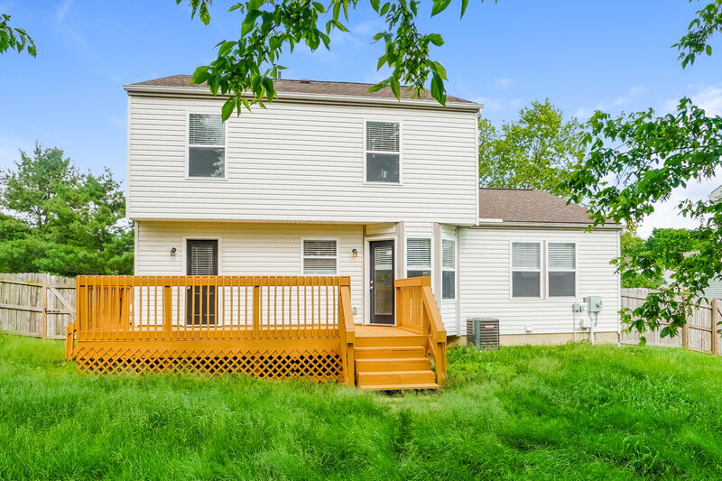 2,160/Mo, 107 Straton Dr Delaware, OH 43015 Rear View