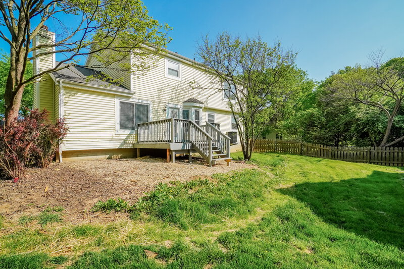 2,500/Mo, 3721 Whitworth Way # A1 Columbus, OH 43228 Rear View