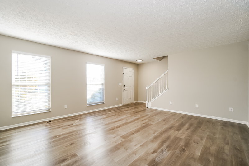 4,045/Mo, 2313 Brisum Way Hilliard, OH 43026 Living Room View 3