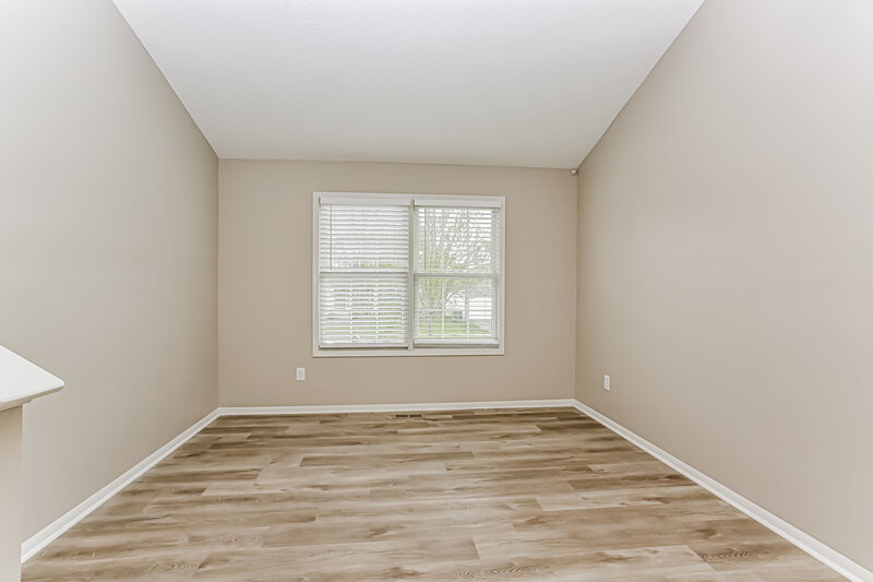 2,040/Mo, 5942 Westbank Dr Galloway, OH 43119 Bedroom View 2