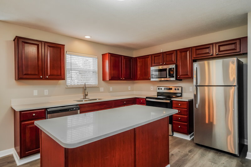 2,875/Mo, 111 Brenden Loop Delaware, OH 43015 Kitchen View 2