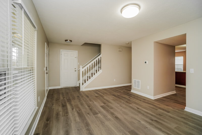 2,875/Mo, 111 Brenden Loop Delaware, OH 43015 Family Room View