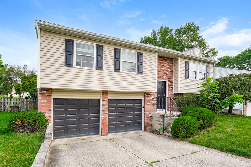 2,380/Mo, 3524 En Joie Dr Columbus, OH 43228 Front View