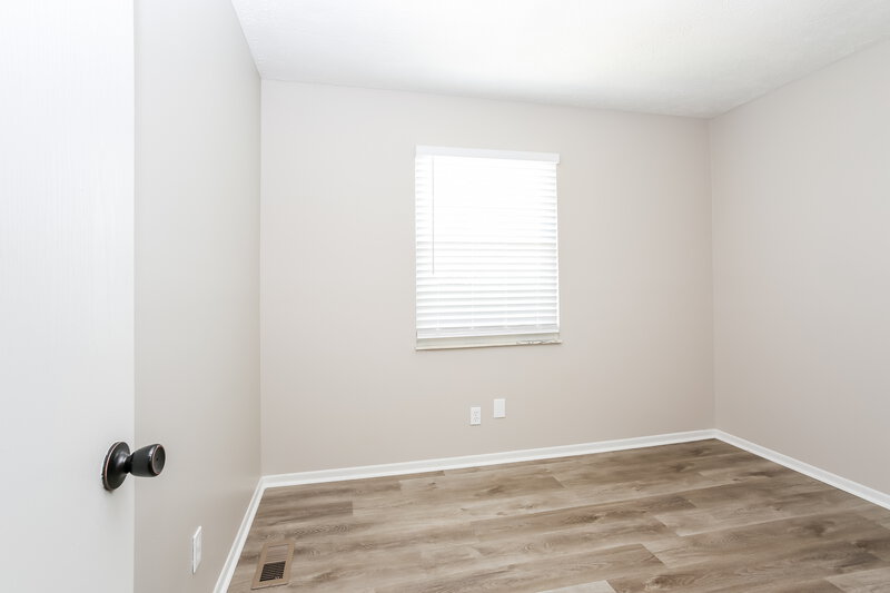 2,140/Mo, 3524 En Joie Dr Columbus, OH 43228 Bedroom View 2