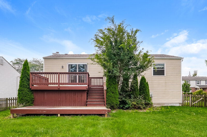 2,380/Mo, 3524 En Joie Dr Columbus, OH 43228 Rear View